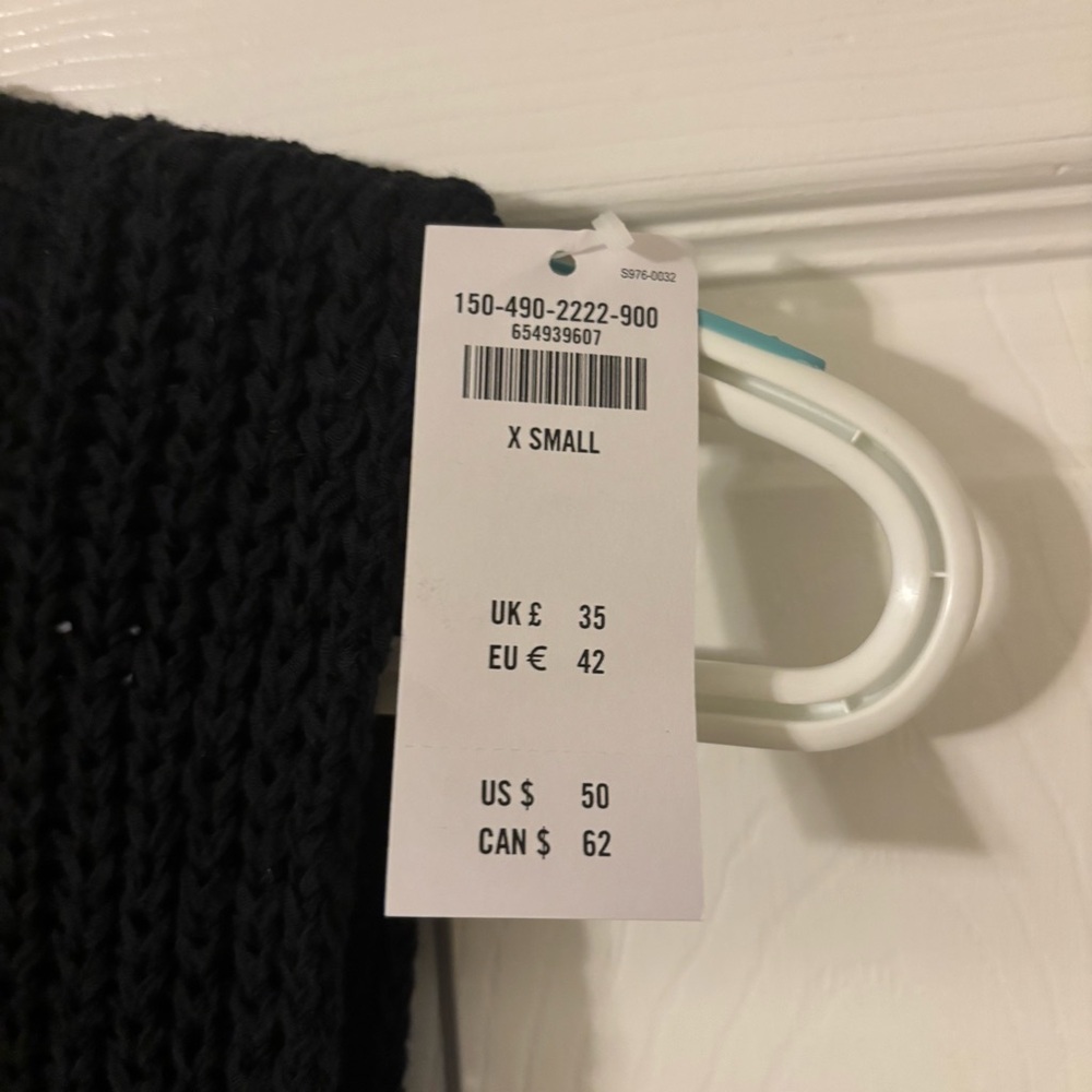 Abercrombie & Fitch Sleeveless Sweater - Picture 3 of 3